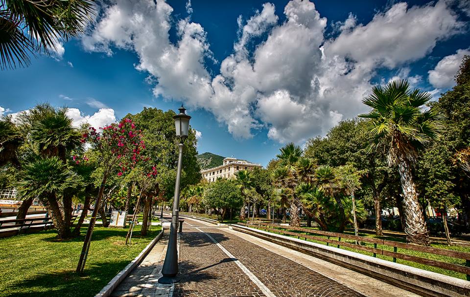 lungomare salerno 1920w